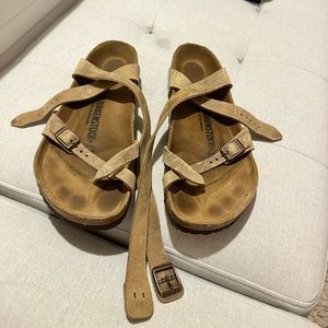 Yara Oiled Leather Birkenstocks. Worn like twice. Size 40